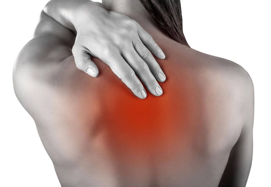 Durch Krankheit oder Verletzung verursachte Rückenschmerzen im Schulterblattbereich. 